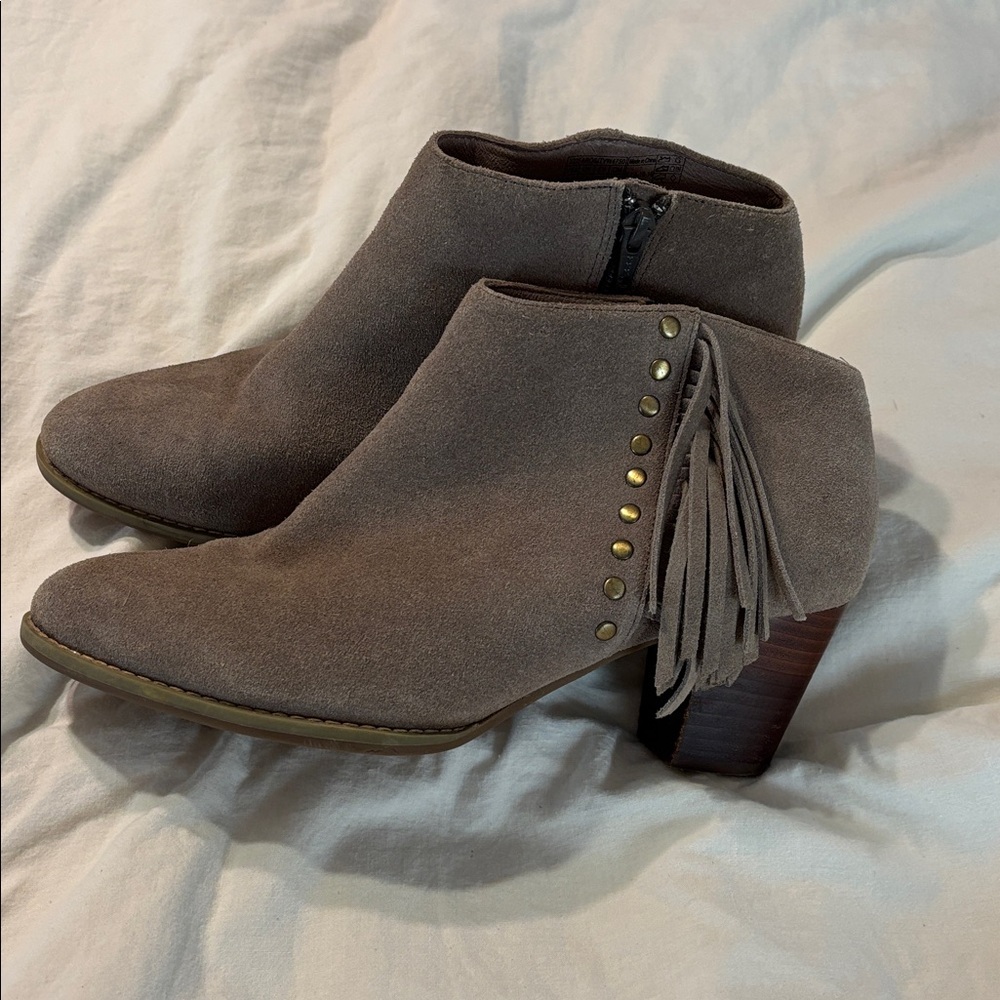 Vionic Faros Fringe Booties Heeled Ankle Booties Suede Womens 9.5 Tan Beige